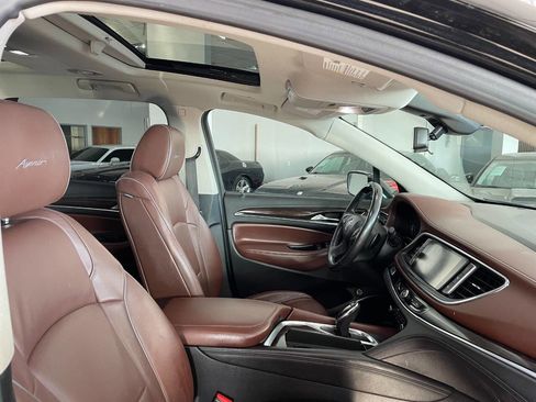 Used 2018 Buick Enclave Avenir w/ Avenir Technology Package image 33
