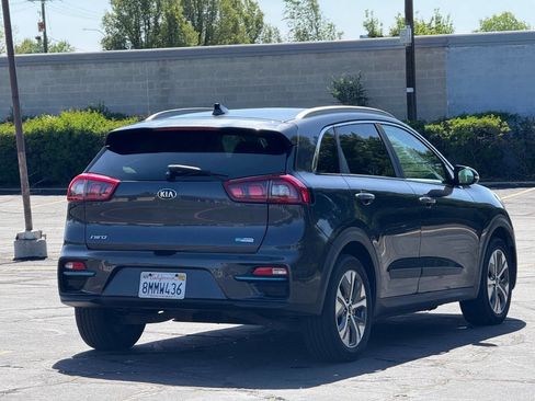 Used 2019 Kia Niro EX Premium FWD image 5