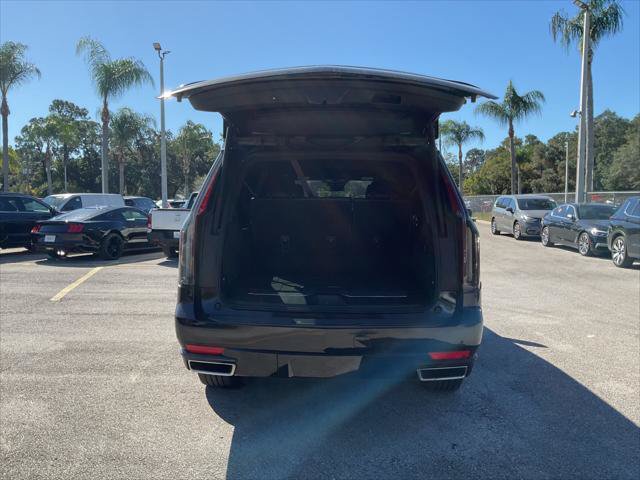Used 2021 Cadillac Escalade ESV Luxury AWD/4WD image 5