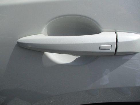 Used 2021 Nissan Rogue SL image 39