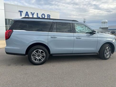 New 2026 Ford Expedition Max Active image 17