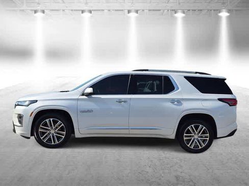 Used 2023 Chevrolet Traverse High Country w/ LPO, Floor Liner Package AWD/4WD image 5