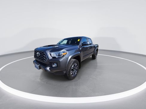 Used 2023 Toyota Tacoma TRD Sport w/ Advanced Technology Package AWD/4WD image 9