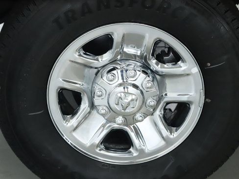 Used 2024 RAM 3500 Tradesman w/ Chrome Appearance Group AWD/4WD image 40