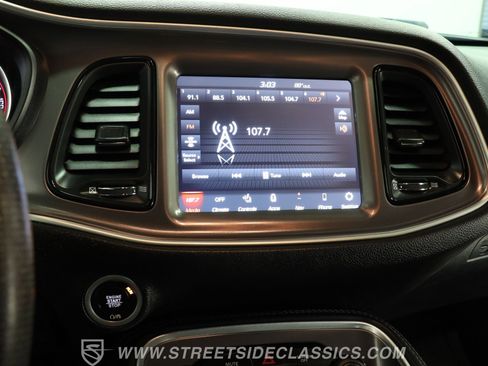 Used 2022 Dodge Challenger R/T Scat Pack w/ Driver Convenience Group RWD image 39