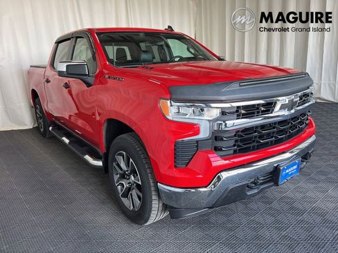 Used 2024 Chevrolet Silverado 1500 LT AWD/4WD image 27