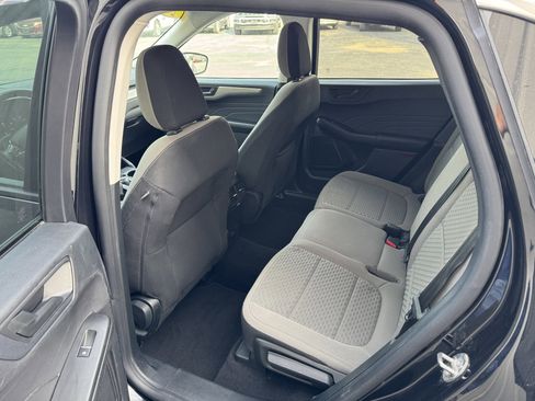 Used 2022 Ford Escape SE w/ Cold Weather Package image 27