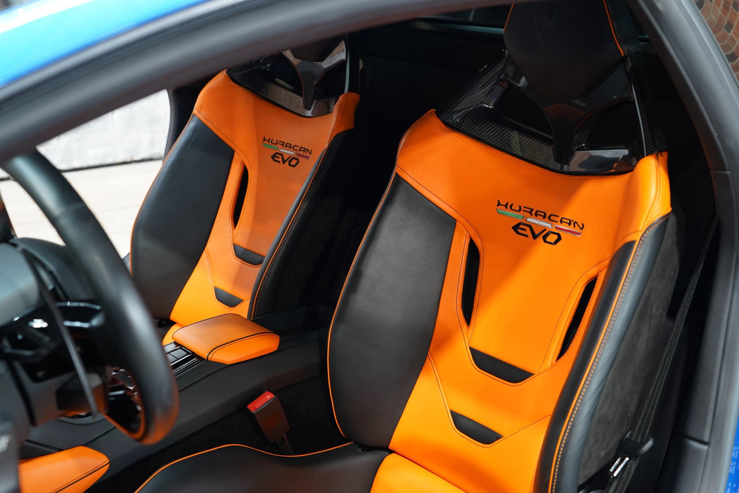 Used 2020 Lamborghini Huracan EVO RWD image 48