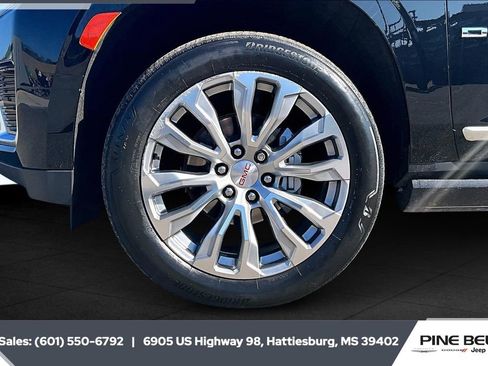 Used 2023 GMC Yukon Denali image 7