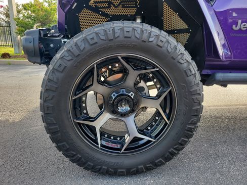 Used 2023 Jeep Wrangler Unlimited Rubicon 392 w/ Trailer Tow Package AWD/4WD image 9
