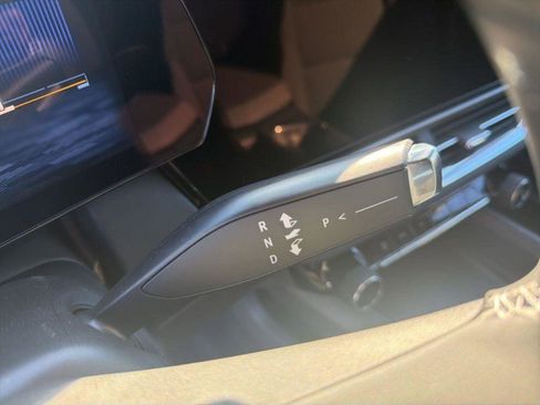 New 2026 Chevrolet Equinox EV LT w/ Comfort Package FWD image 10
