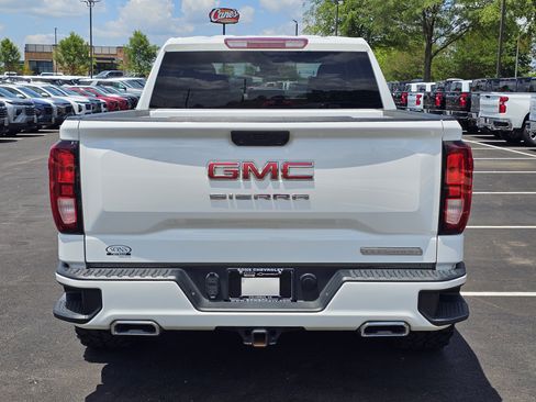 Used 2023 GMC Sierra 1500 Elevation w/ X31 Off-Road Package AWD/4WD image 13