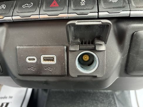 Used 2025 Chevrolet Silverado 1500 W/T RWD image 15
