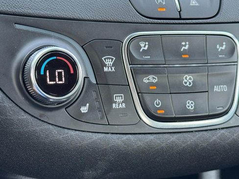 Used 2024 Chevrolet Malibu LT FWD image 19