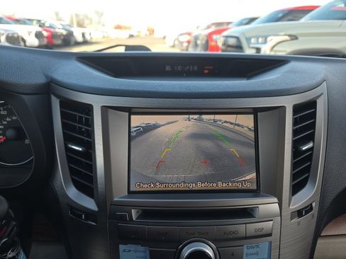Used 2014 Subaru Outback 2.5i Limited image 20