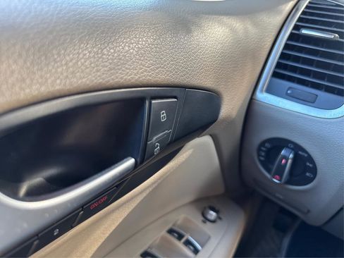 Used 2014 Audi Q7 3.0T Premium Plus w/ Premium Plus Package image 25