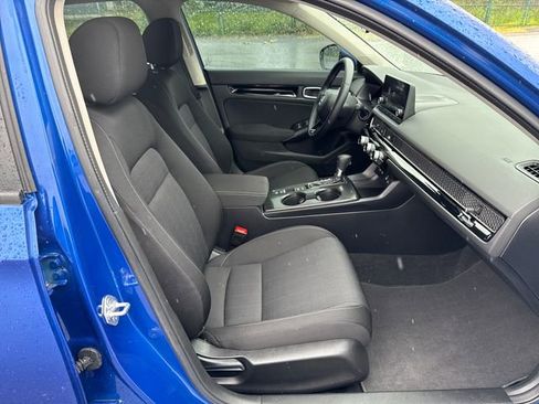 Used 2023 Honda Civic EX image 9