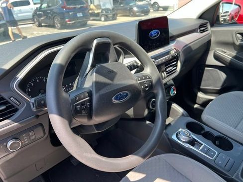 Used 2022 Ford Escape SE AWD/4WD image 11