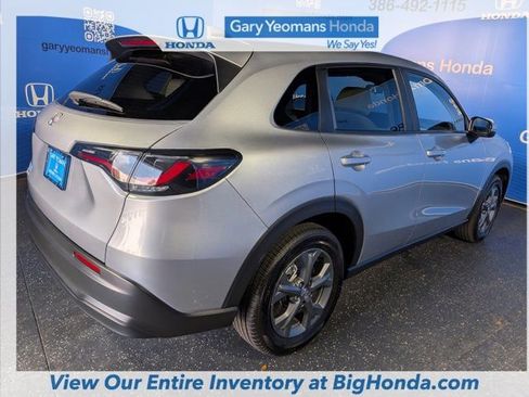 Used 2026 Honda HR-V LX image 7