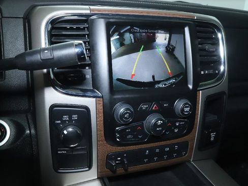 Used 2015 RAM 3500 Laramie w/ Convenience Group AWD/4WD image 28