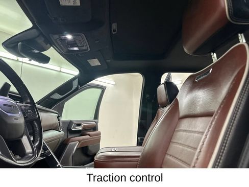 Used 2024 GMC Sierra 3500 Denali Ultimate AWD/4WD image 34