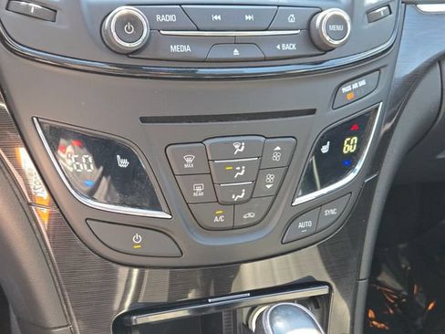 Used 2014 Buick Regal FWD image 21