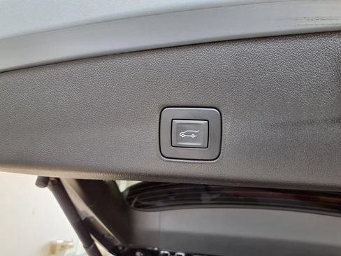Used 2024 Chevrolet TrailBlazer RS w/ Convenience Package AWD/4WD image 25