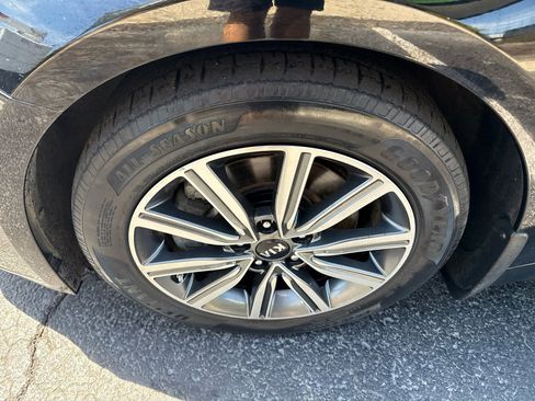 Used 2019 Kia Optima EX w/ EX Premium Package image 11