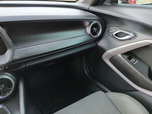 Used 2019 Chevrolet Camaro SS w/ Black Appearance Package image 17