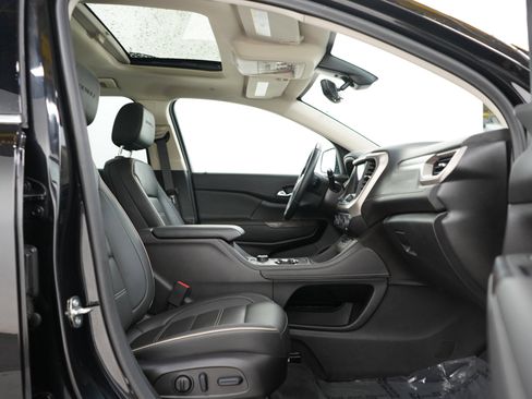 Used 2023 GMC Acadia Denali w/ Denali Ultimate Package AWD/4WD image 11