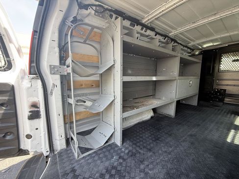 Used 2019 GMC Savana 2500 w/ Driver Convenience Package RWD image 11