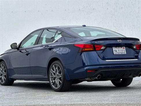 Certified 2023 Nissan Altima 2.0 SR image 7
