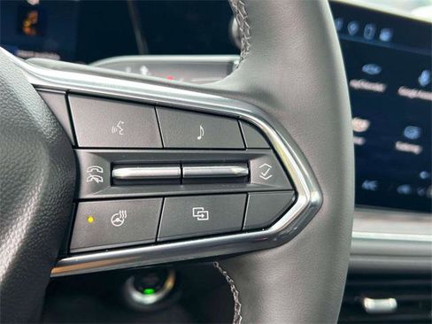 Used 2025 Chevrolet Suburban LT w/ Comfort Package image 19