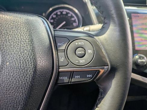 Used 2018 Toyota Camry XLE w/ Audio Package image 12