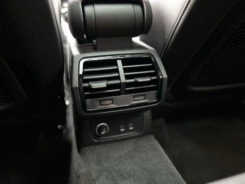 Used 2025 Audi Q3 2.0T Premium Plus image 21