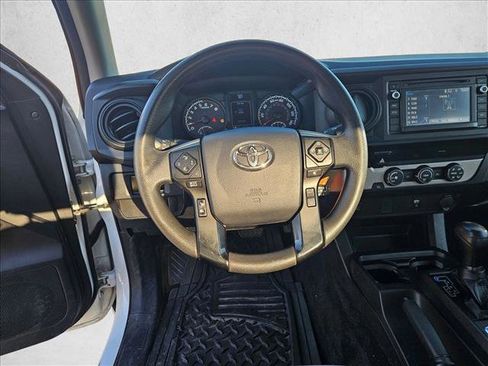 Used 2019 Toyota Tacoma SR image 11