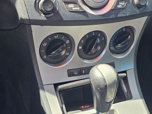 Used 2011 MAZDA MAZDA3 s Sport FWD image 35