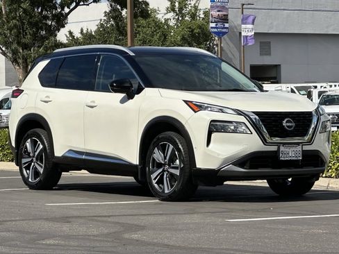 Used 2023 Nissan Rogue SL w/ SL Premium Package AWD/4WD image 10