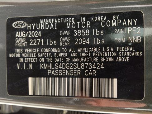 Used 2025 Hyundai Elantra SEL FWD image 33