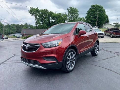 Used 2022 Buick Encore Preferred AWD/4WD image 1