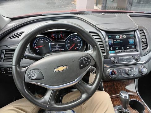 Used 2015 Chevrolet Impala LT image 19