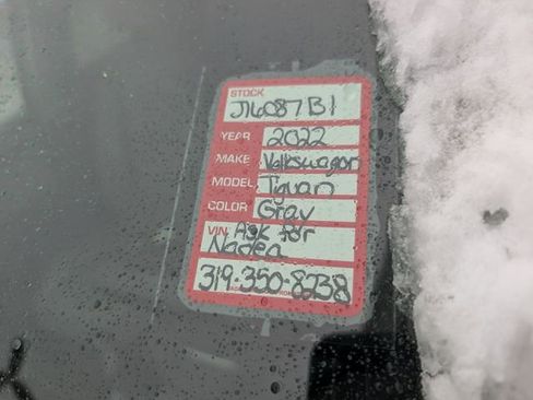 Used 2022 Volkswagen Tiguan S image 26