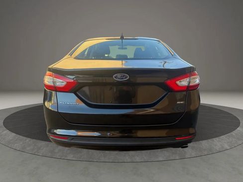 Used 2014 Ford Fusion SE image 6