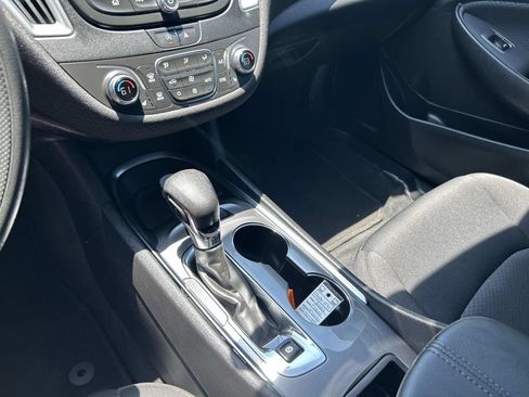 Used 2022 Chevrolet Malibu LT FWD image 30