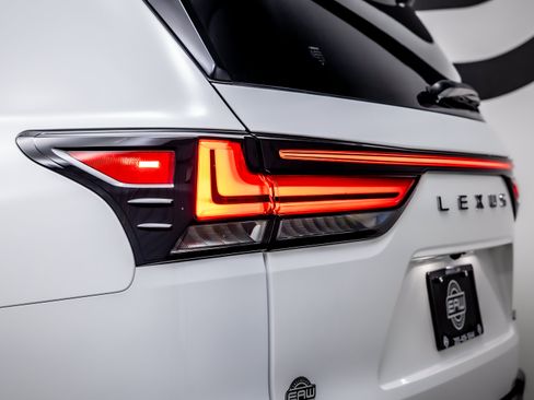 Used 2024 Lexus LX 600 F Sport AWD/4WD image 16