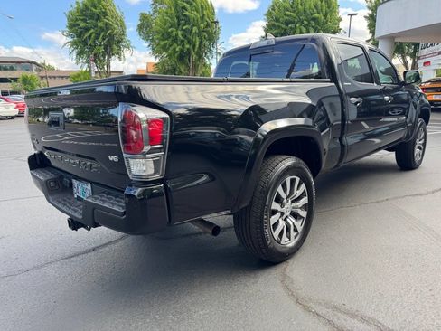 Used 2023 Toyota Tacoma Limited AWD/4WD image 5