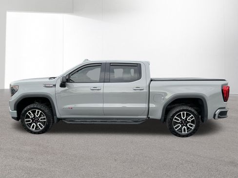 Used 2024 GMC Sierra 1500 AT4 w/ Technology Package AWD/4WD image 6