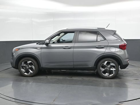 Certified 2023 Hyundai Venue SEL FWD image 9
