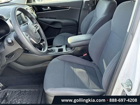 Used 2020 Kia Sorento LX image 17