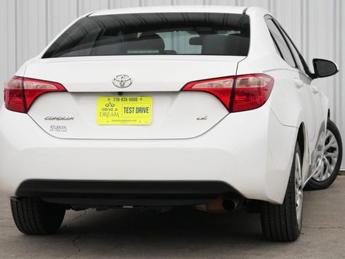 Used 2019 Toyota Corolla LE image 5